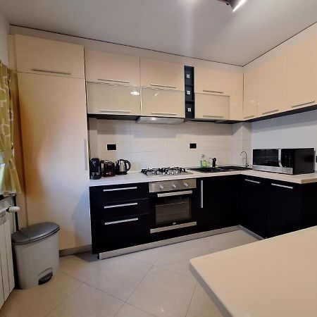 Urban George Enescu 4 Beedroom Apartment Suceava Buitenkant foto