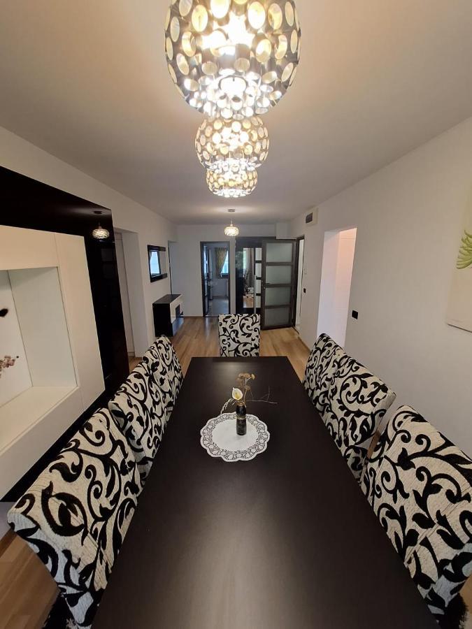 Urban George Enescu 4 Beedroom Apartment Suceava Buitenkant foto