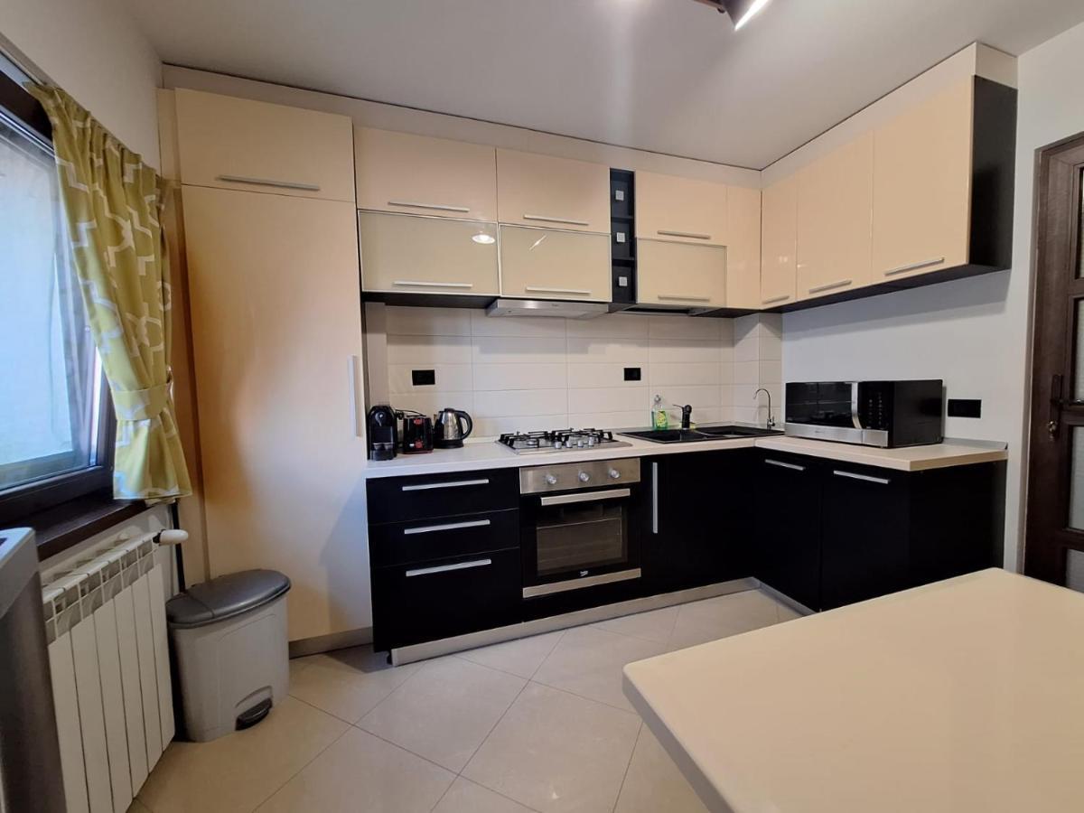Urban George Enescu 4 Beedroom Apartment Suceava Buitenkant foto