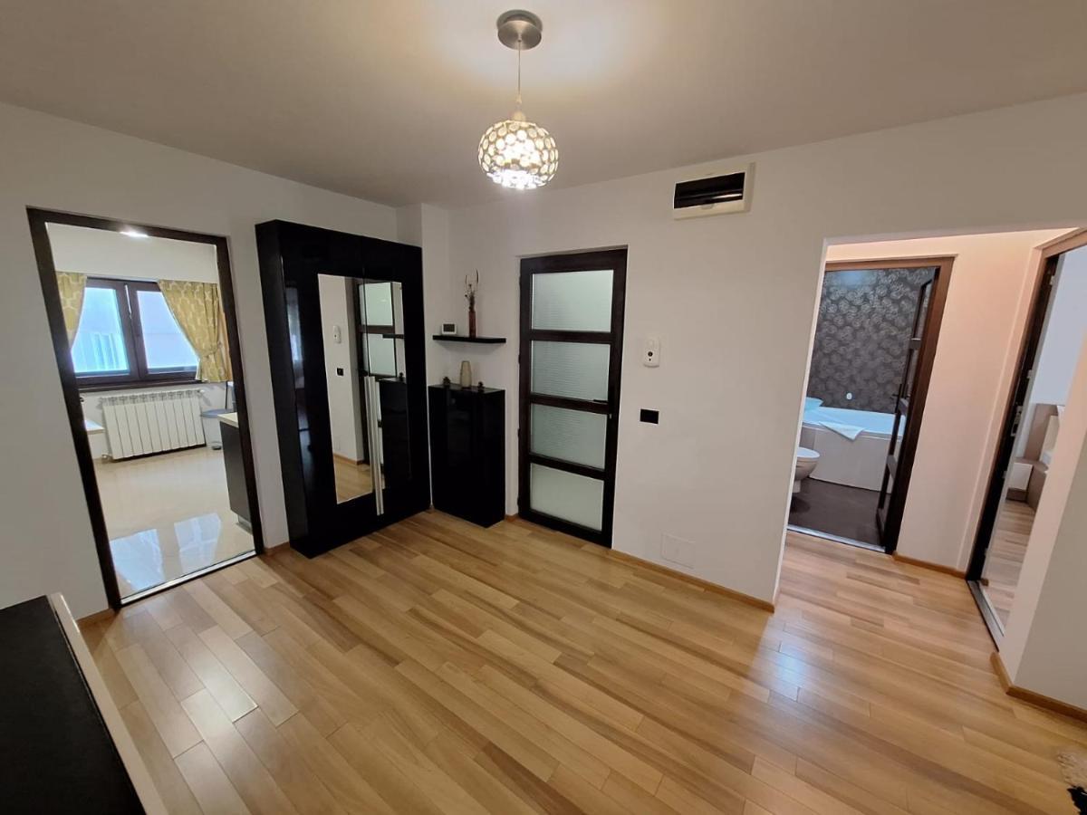 Urban George Enescu 4 Beedroom Apartment Suceava Buitenkant foto